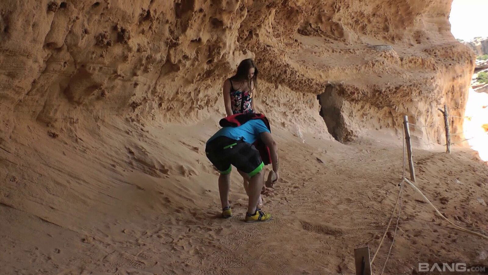 Bald fellow wants play with Lindsey Olsen's body cave