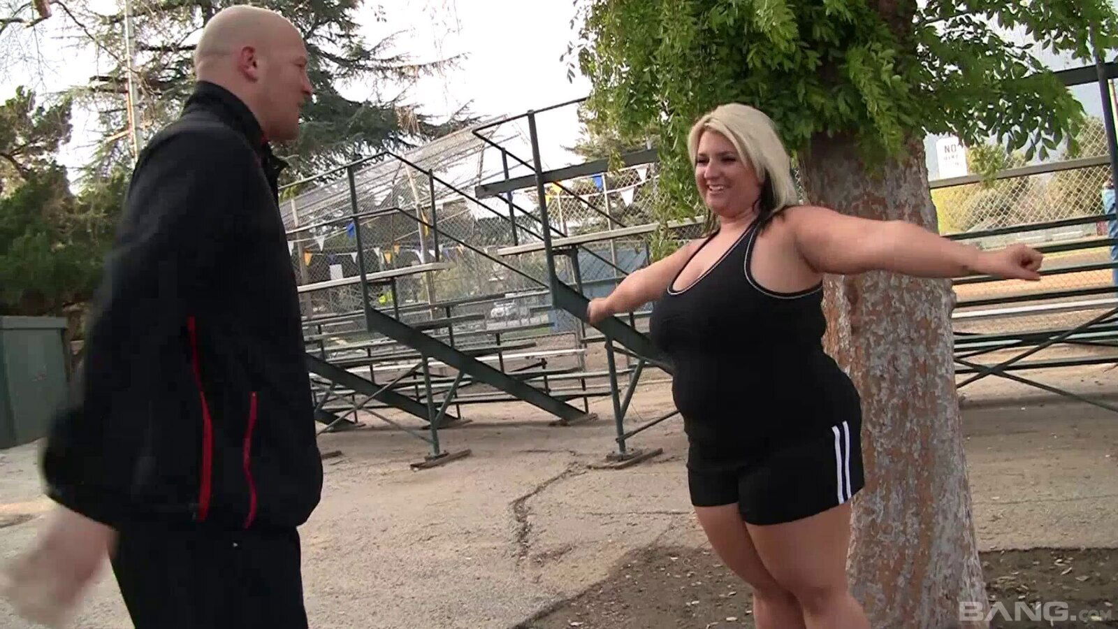 Porsche Dali gets monster shaved pussy fucked