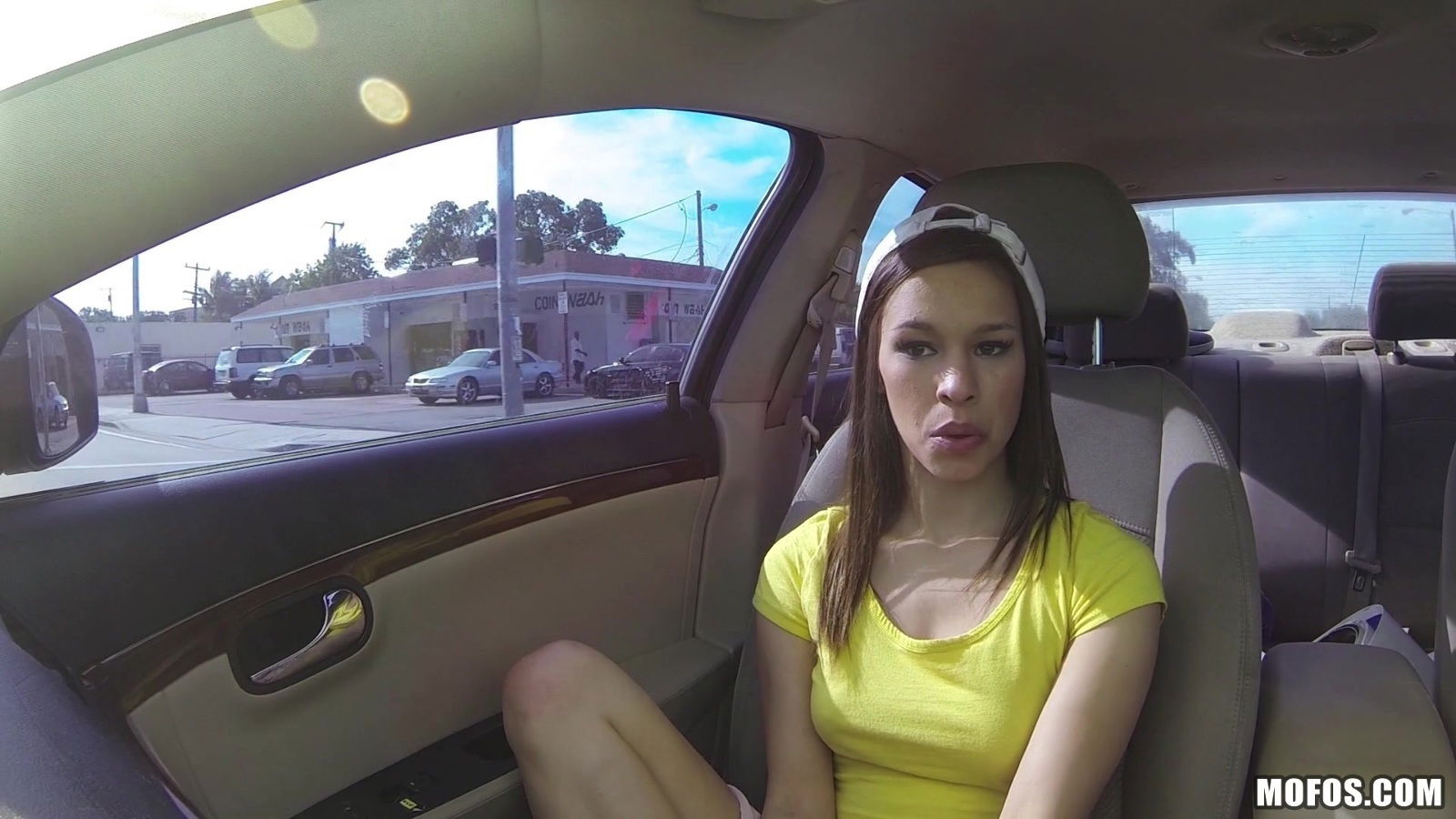 Lovely teen hottie London Smith shows blowjob talent