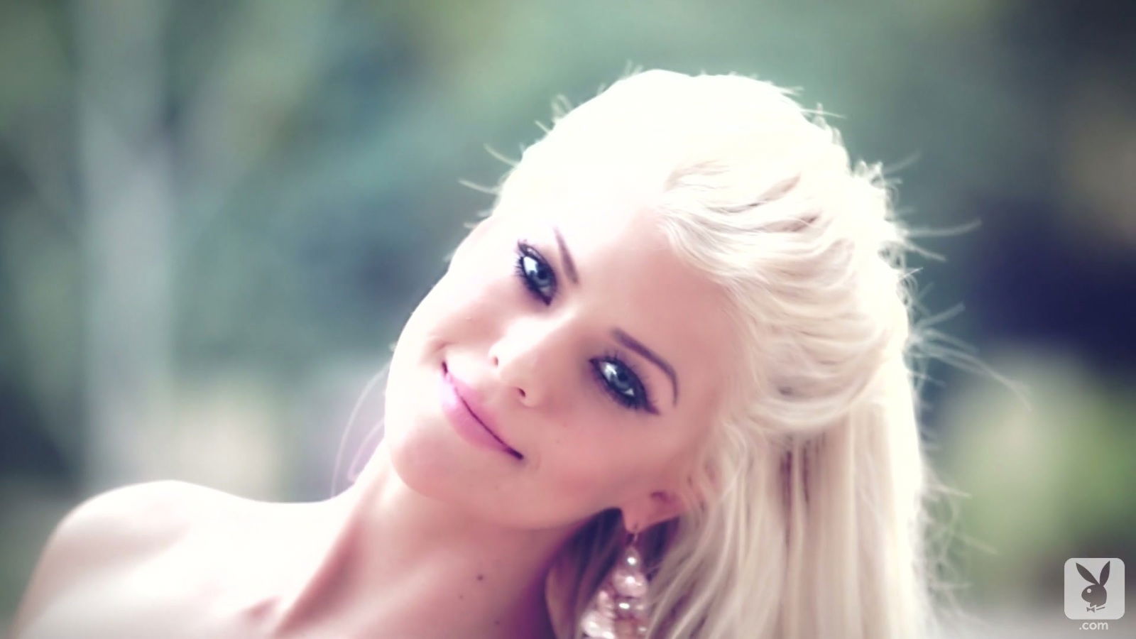 Beautiful blonde Annette White shows body