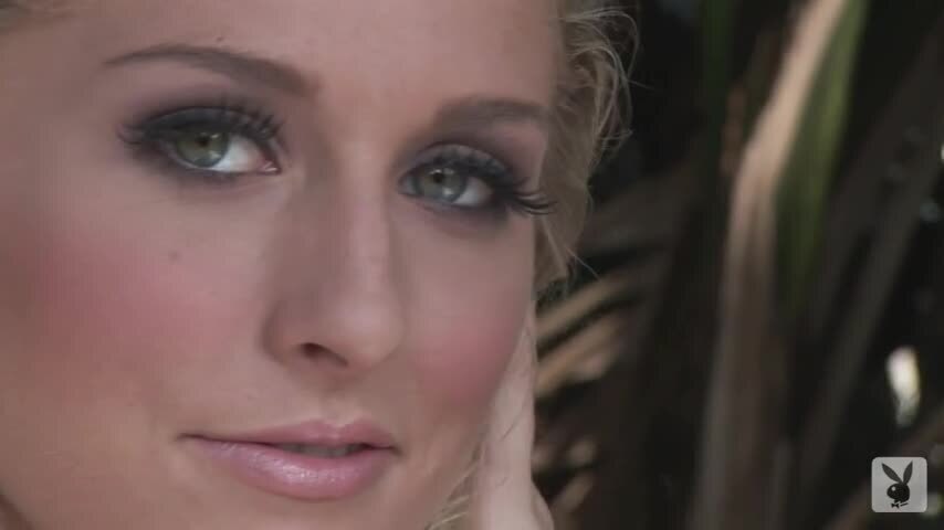 Pretty Traci Denee shows nice tattoo sexy body