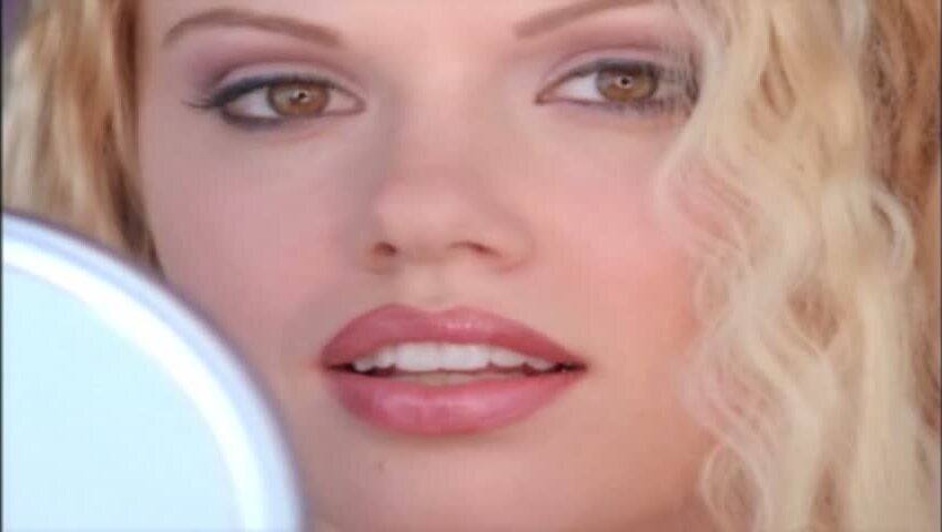 Lauren Anderson horny blond stripper