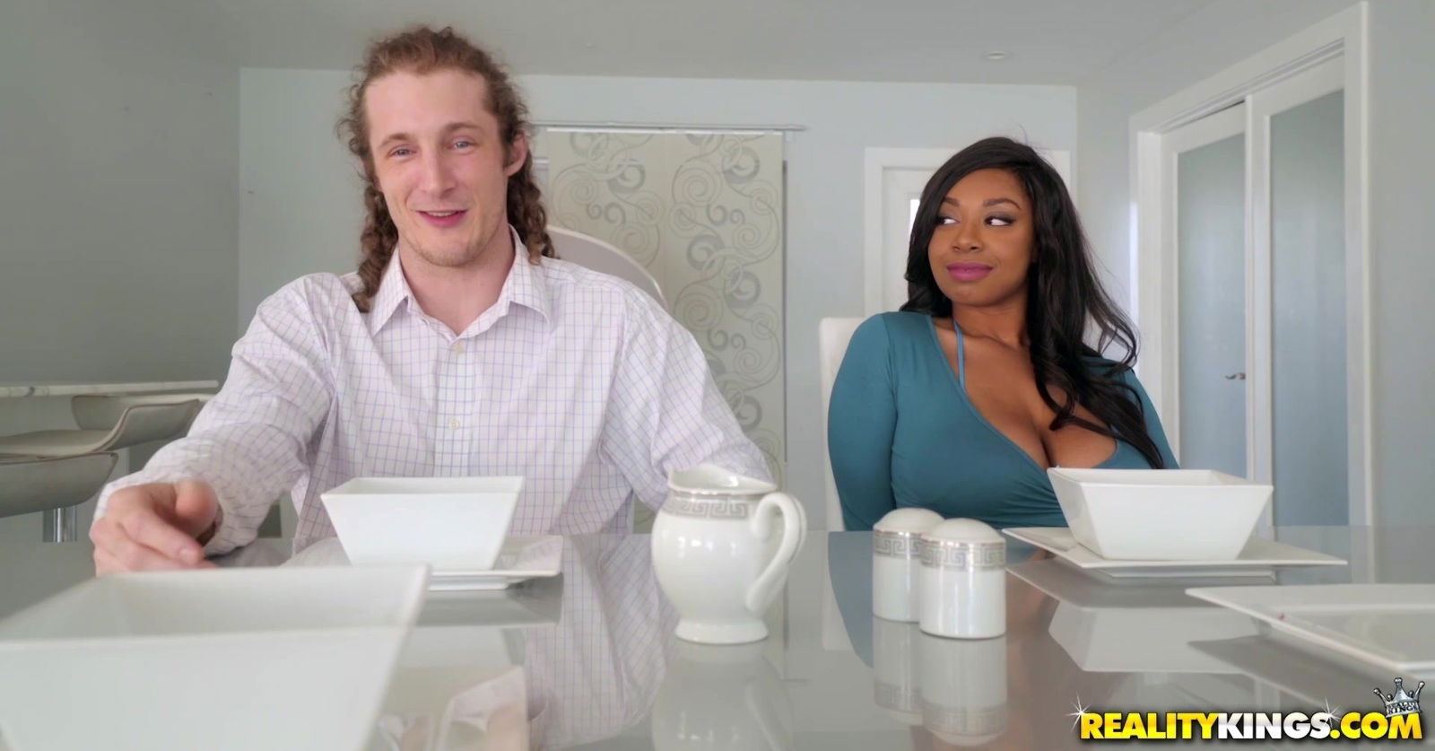 Tanned brunette gets pussy stuffed with white