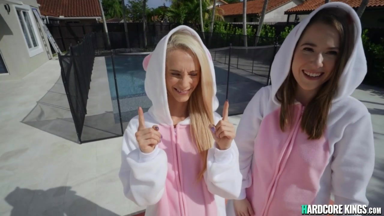 penis fucks tempting bunnies outdoor