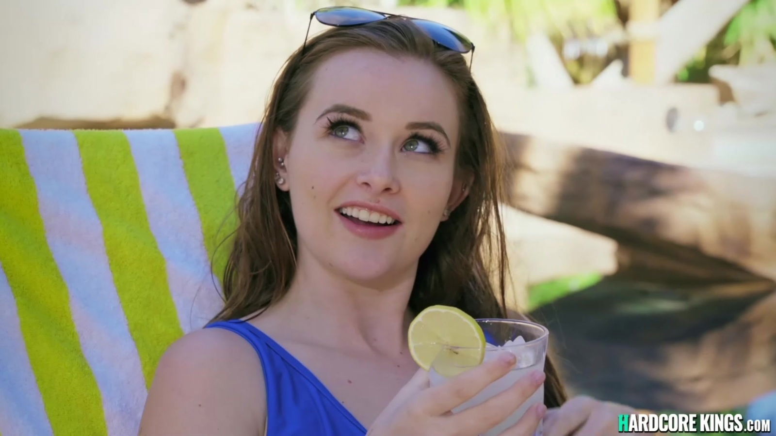 black dick waiter pounding darkhair