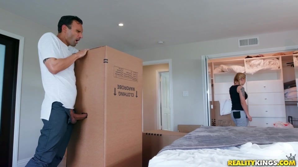 Spoiled asian wanton Vina Alex Legend catchy clip