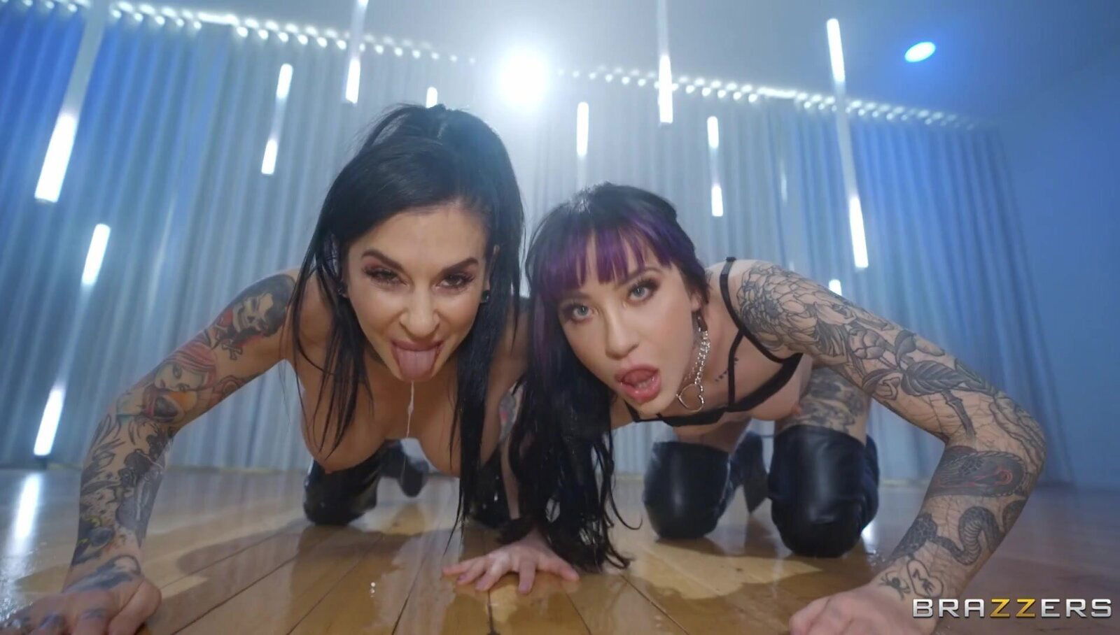 Joanna Angel shares with Charlotte Sartre