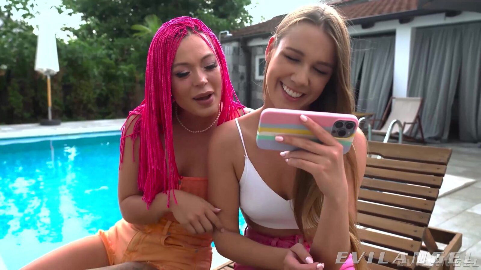 Butt Fucking Lesbian Fuckfest While Getting BLOWJOB from Proxy