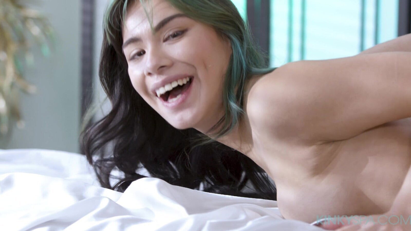 Kira Taylor crazy massage