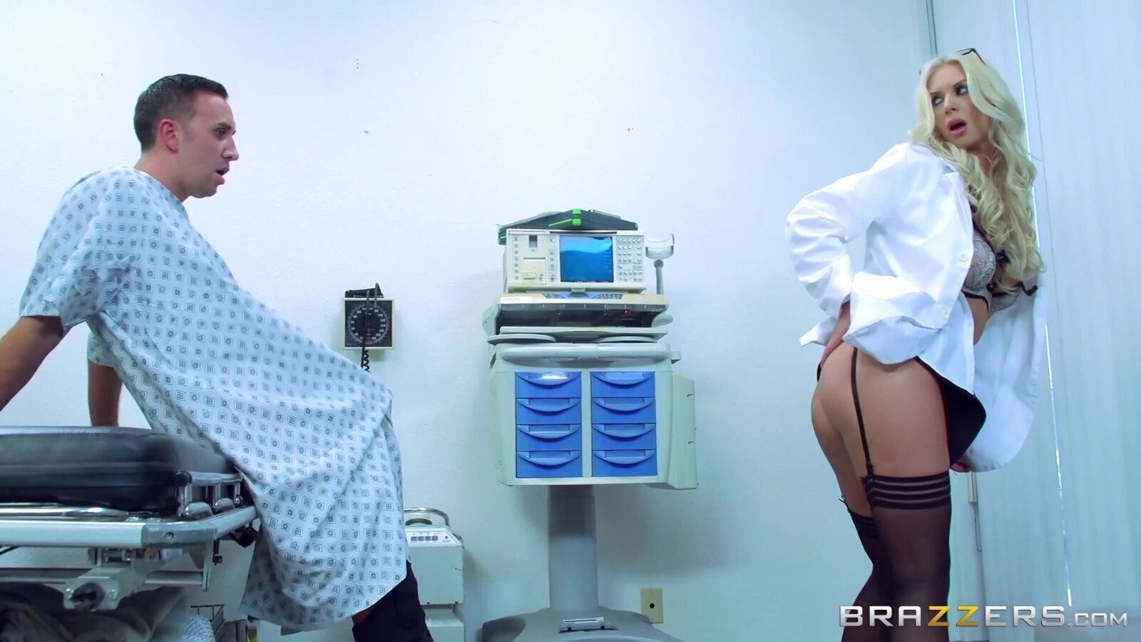 Horny MILF doctor Brooke Brand story