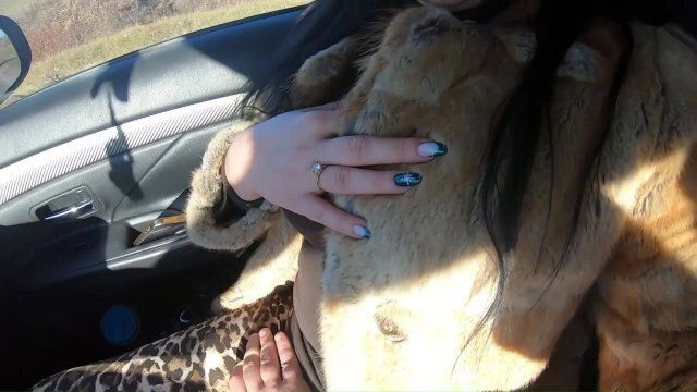 Preview- Cheating wife goes fur-coat shopping with husband's friend