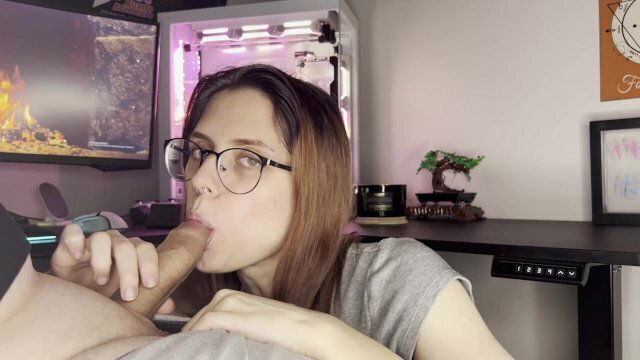 Younger step sister learns give blowjob Alice Moor