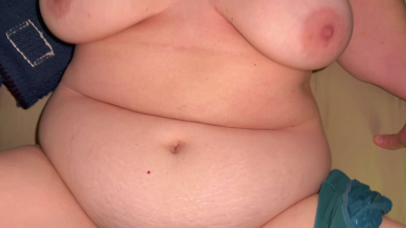 Curvy mature slow motion boobs