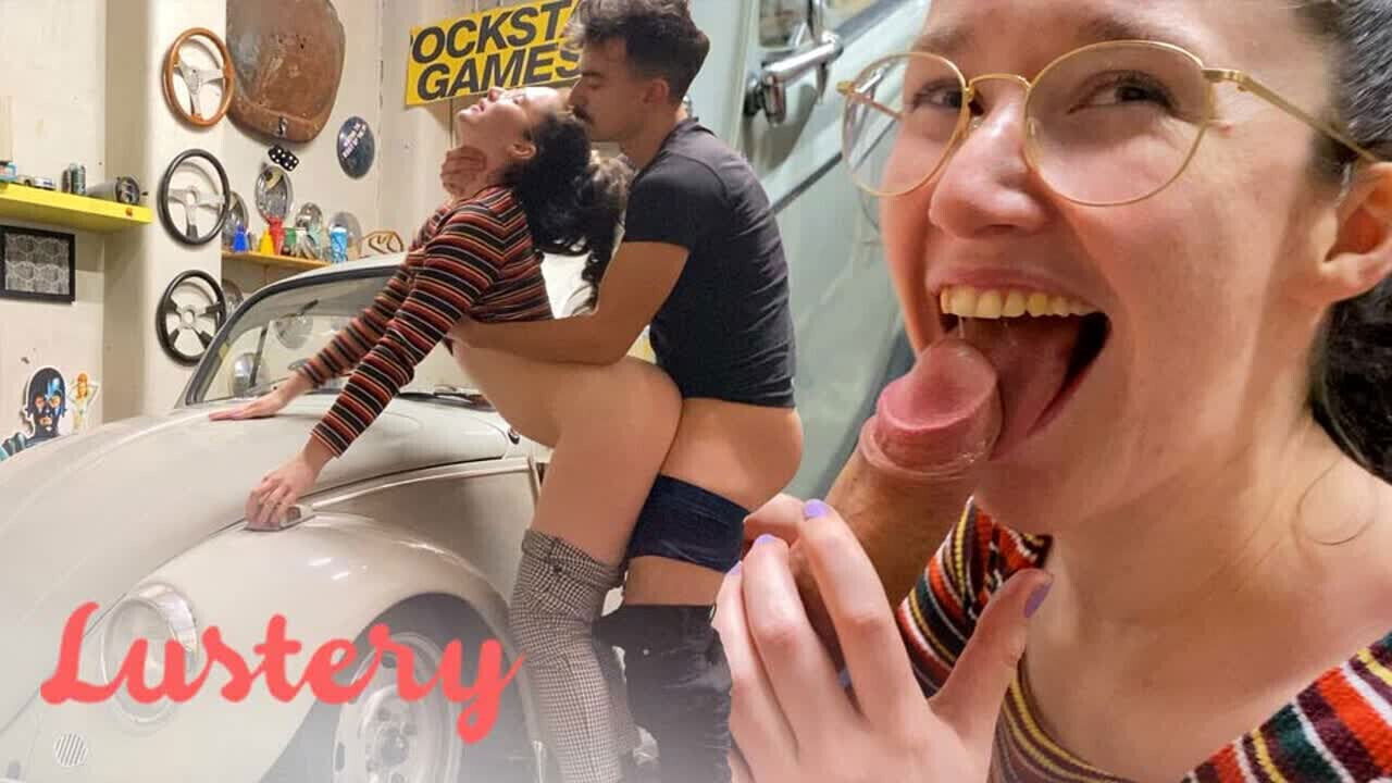 Cute Amateurs Fucking Garage Lustery