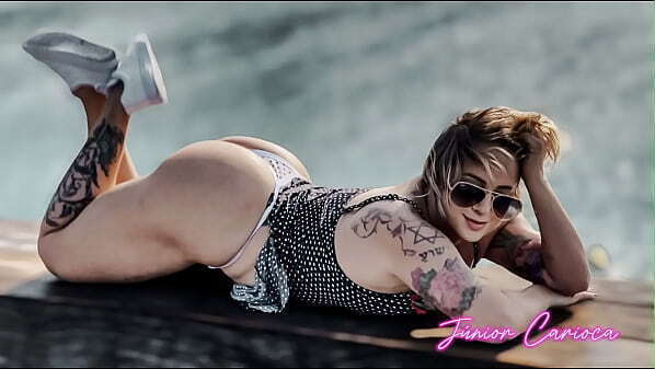 Comi safada dentro uber levou apartamento para foder buceta dela.. Assista completo Cassiflix