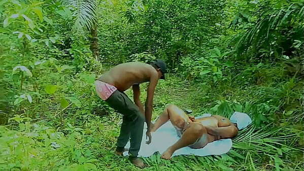 PORN KING FUCK AMATEUR GODDESS BUSH