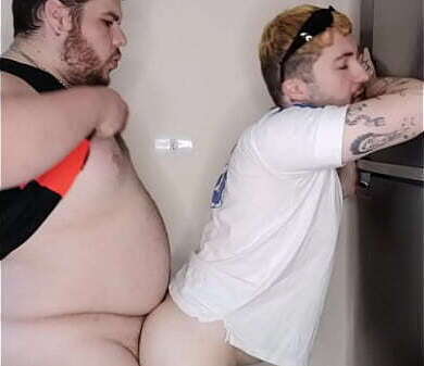 Urs&atilde_o chupou &uacute_ltimo picol&eacute_ ent&atilde_o tive chupar picol&eacute_ dele (COMPLETO RED)