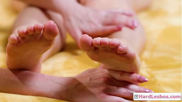 Massage blondie student gives nice foot massage more older client Rebecca Vanguard, Erin Everheart