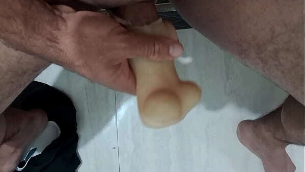 Brincando minha rola