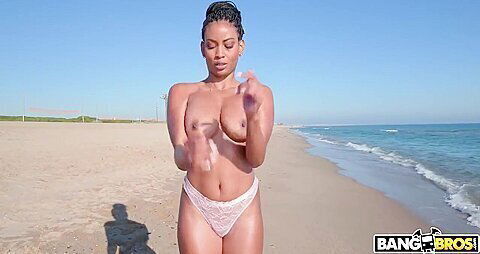 Enjoys Samantha Cruuz, Emilio Ardana