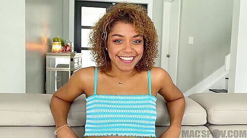 Milu Blaze French Fucks Dick