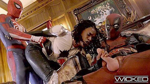 Hot Threesome With Anna Foxxx