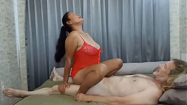 Thaiger Shows Bouncy Boobs while Riding Getting Fucked Doggy