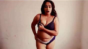 desi indian gujarat ki ladki ki boobs aur choot dekhi