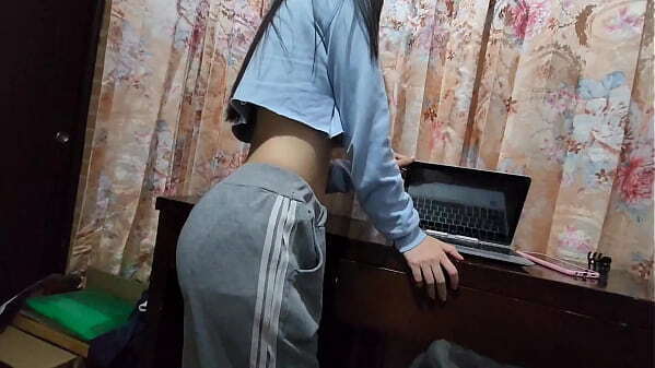 Laura fucks technician repair computer earlier because money repair