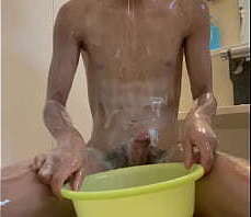 彼は練乳体に塗りメッシープレイをします