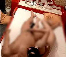 色白の若い年下ゲイ君と激しくエッチ