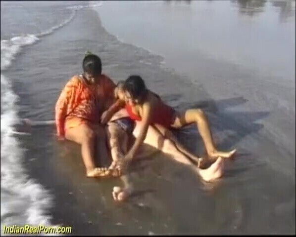 indian sex fun on the beach