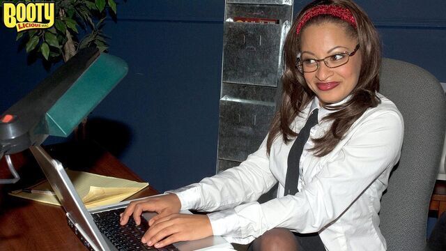  Watch radiant Star Armani's clip 