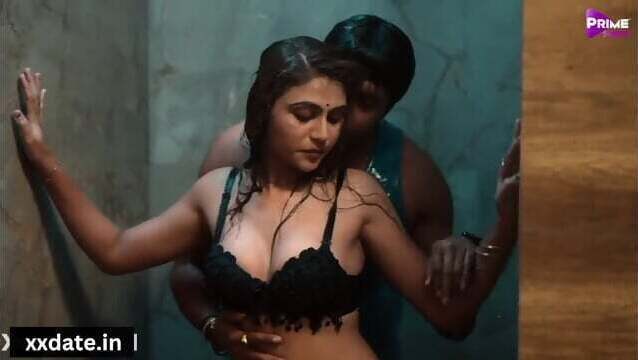 SEXY BHABHI BATHROOM CHODA