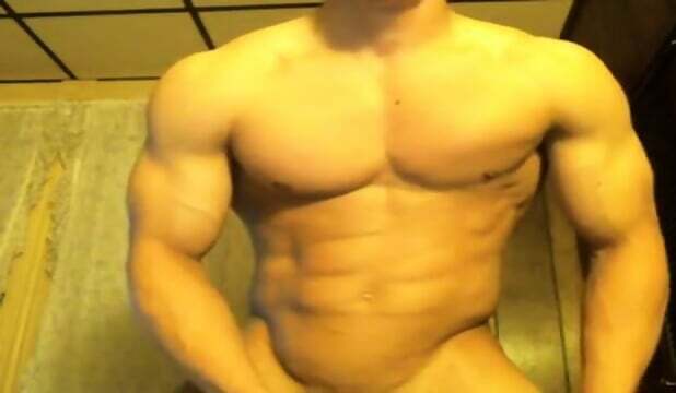 Muscle Showing Cocks