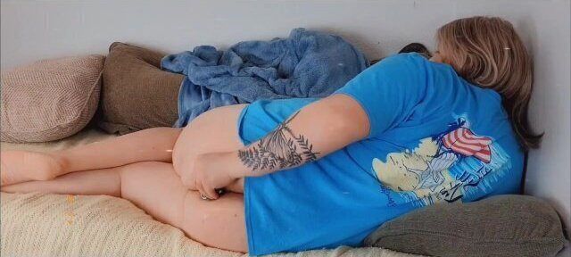 pounding herself with dildoe