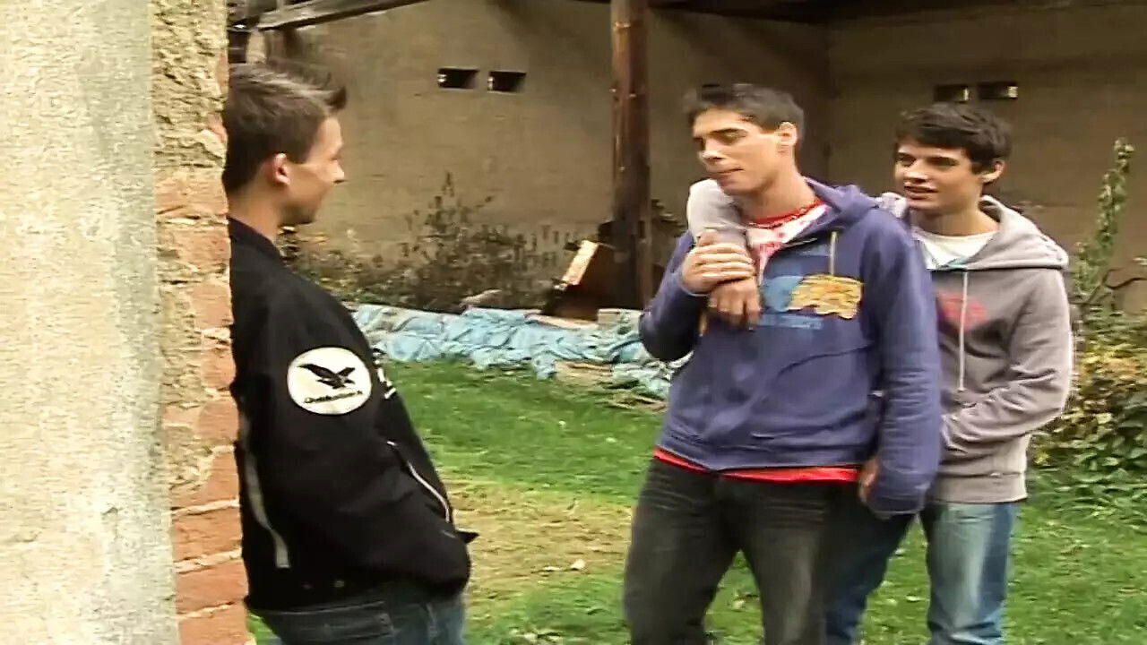 turns into threesome