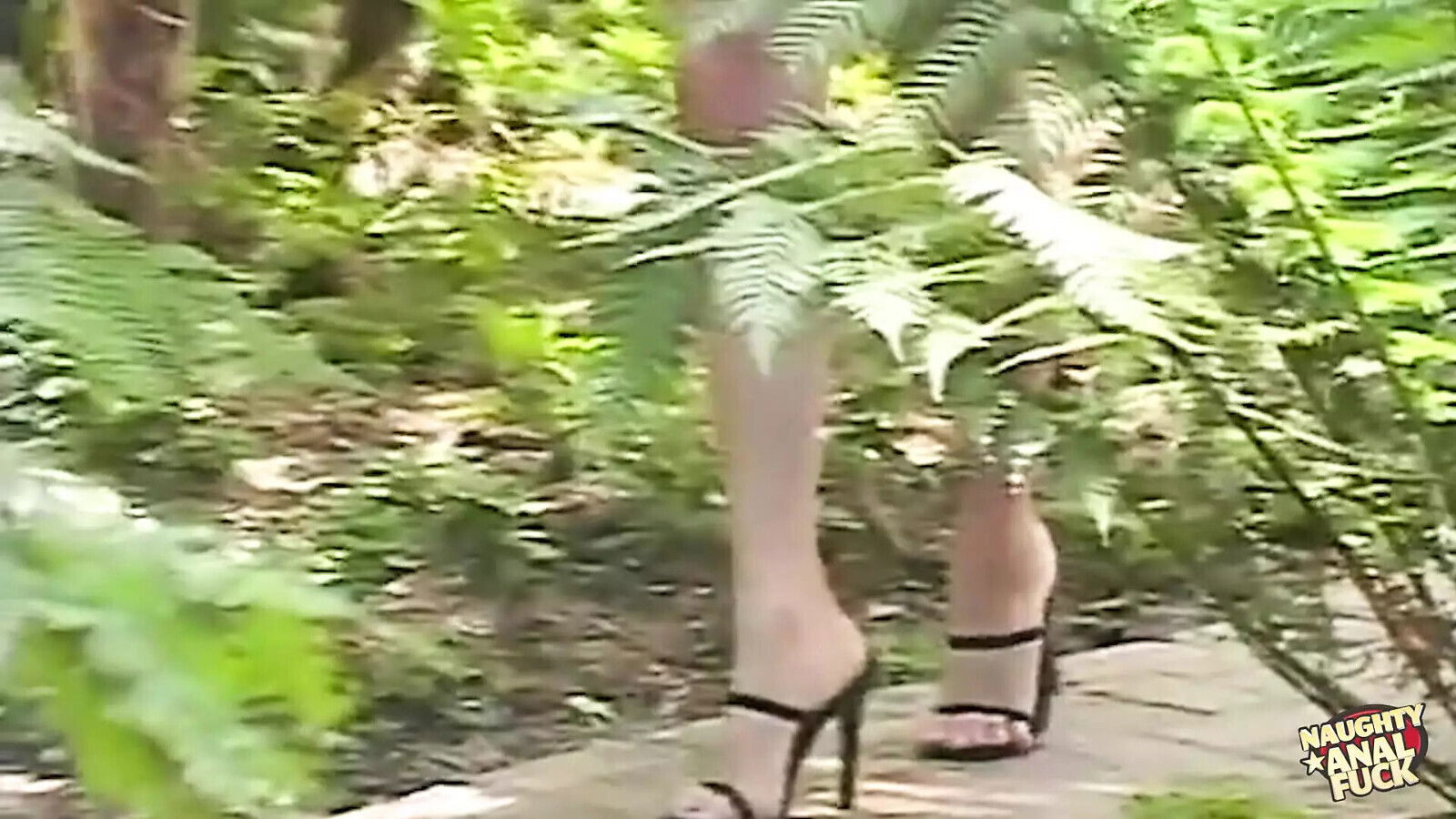 Phenomenal MILF Seduces Horny Give Doggy Style Position