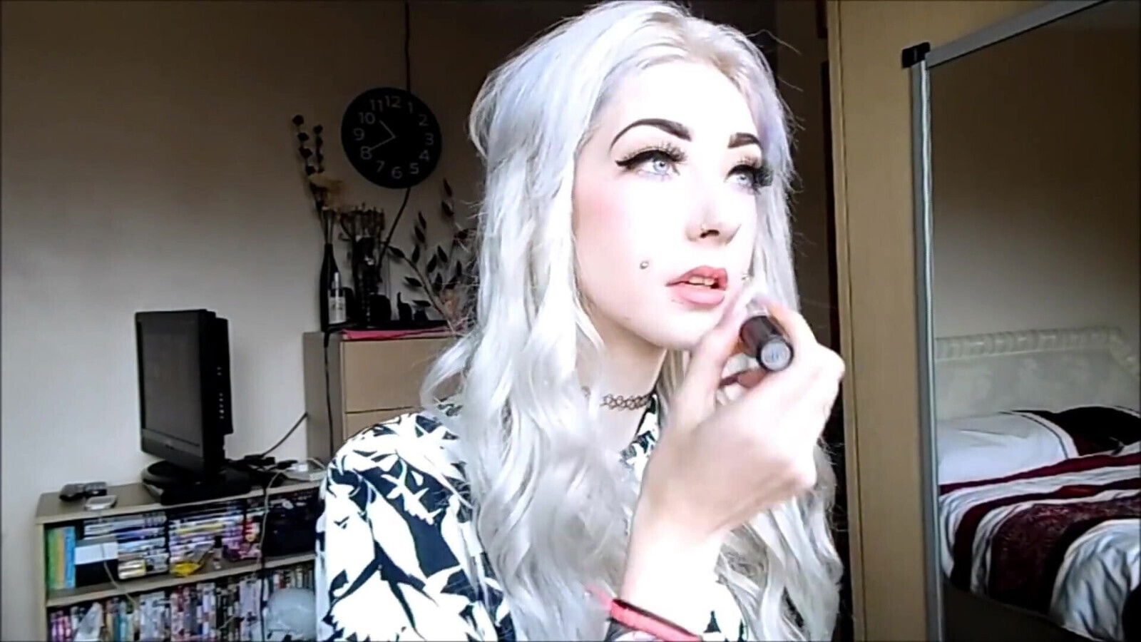 Long Nails & Make Up