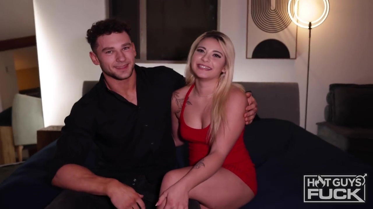 Zack Dickson Show Stuns Georgia Leaves Soaking Wet! Georgia