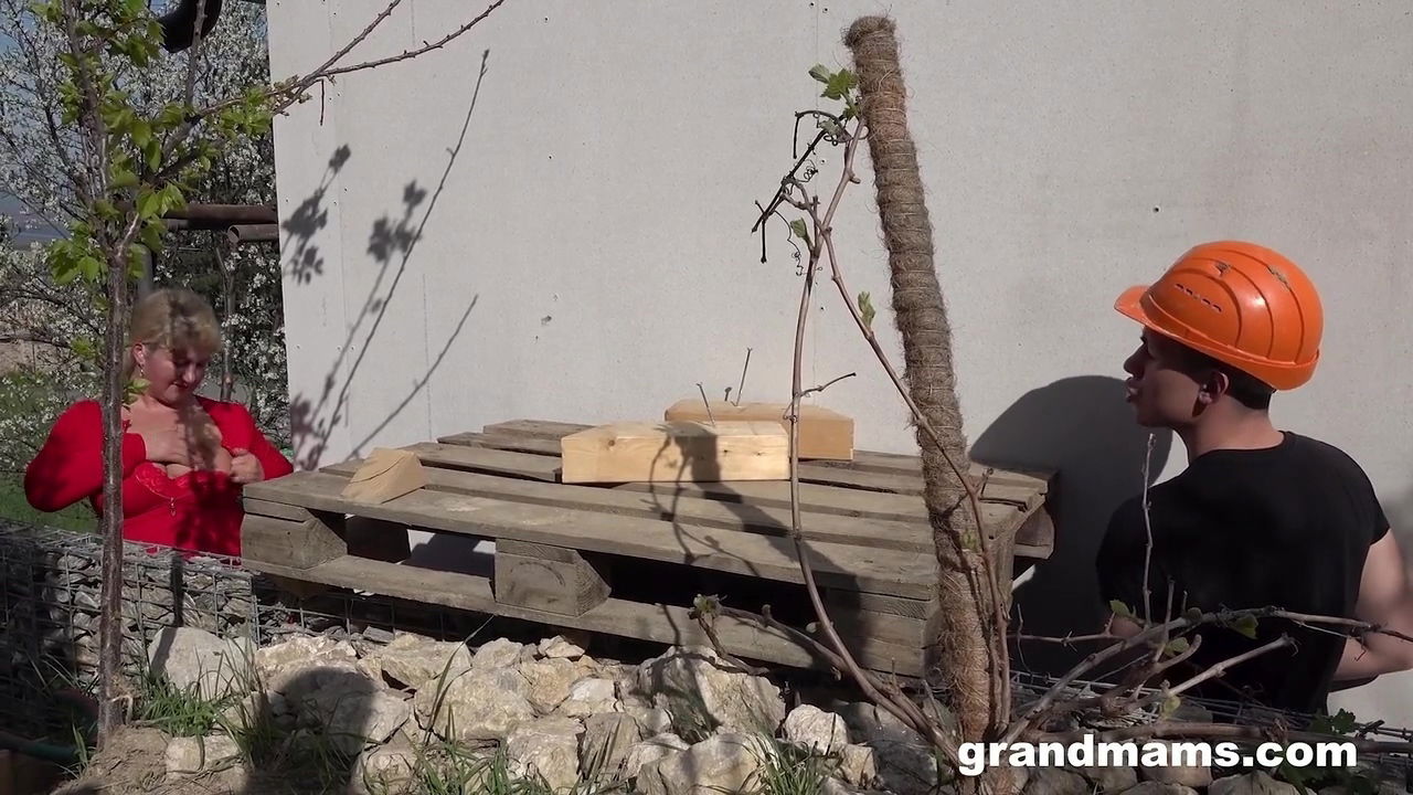 Checking Young Cocks Tittie