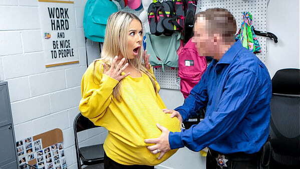 Security Guard Took Suspect Some Questioning Shopliftersex