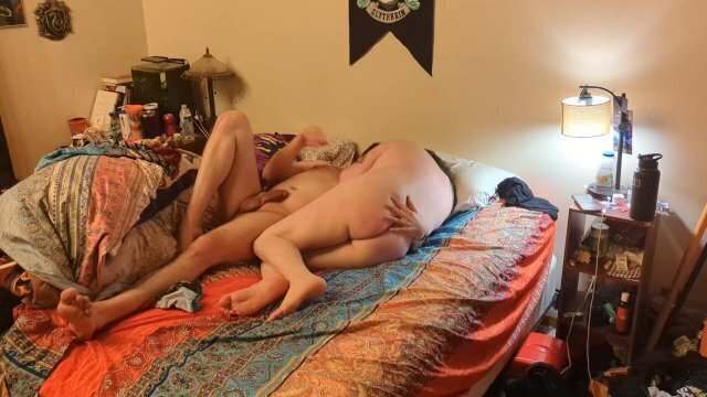 Luscious warms magic wand gets satisfying hard fuck reward!