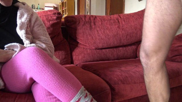 Sadakatsiz Türk kadını, kocası İstanbul'da işteyken üvey oğluyla yaptı