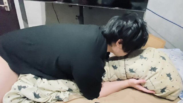 興奮したお兄ちゃんは全力で腰振り疑似セックスをする♡