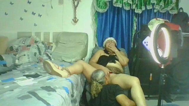 NOEL SEDUCE CUÑADO NAVIDAD