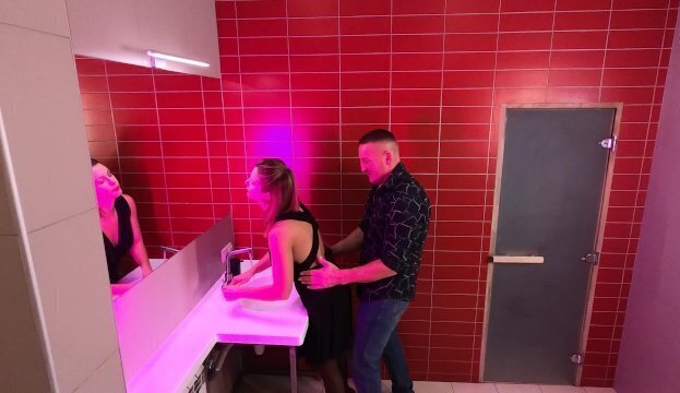 REAL FUCK CREAMPIE NIGHT CLUB PUBLIC