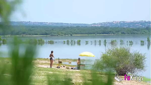 SUMMER PICKUPS continue! Elena Vega looks guys fuck outdoors