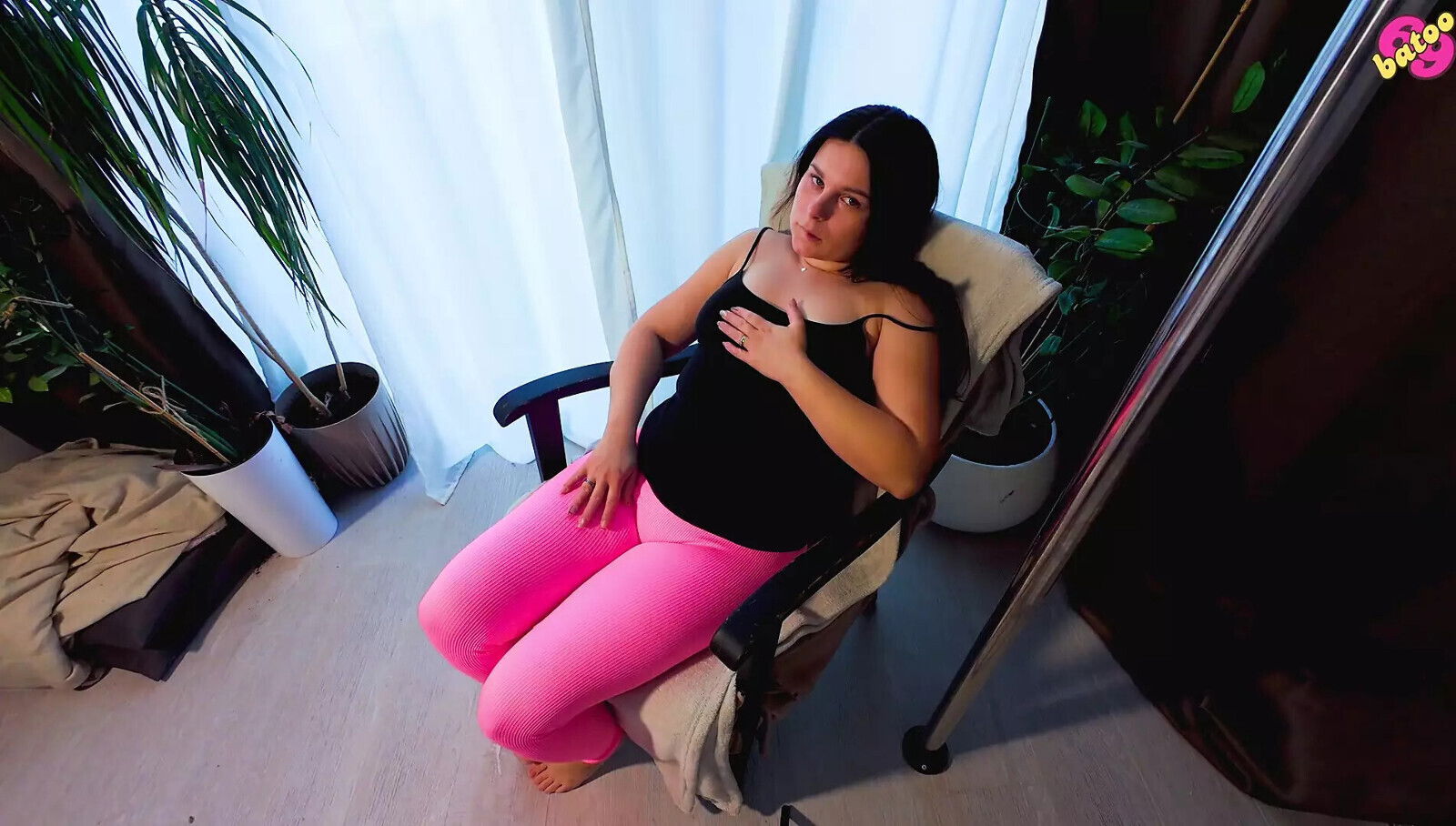 amateur milf masturbating when home alone