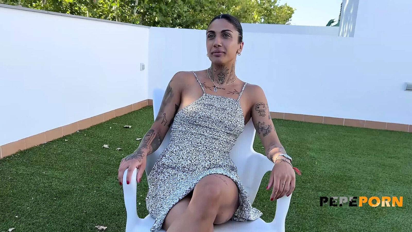 Amateur Rookies Going Learn Fuck: Show 'em, Valeria!